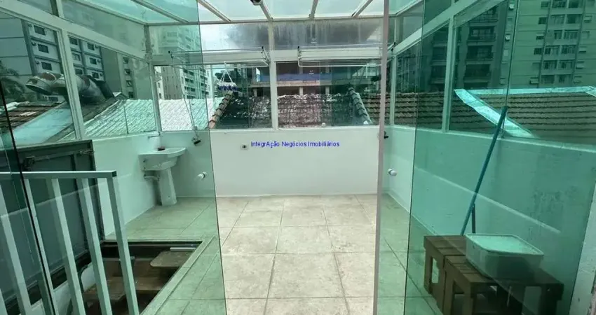 Casa Sobrado 185m², 03 dormitórios e 02 banheiros.  Excelente localização, entre as Alamedas Santos, Campinas e Rua Doutor Nélson Vasoler;