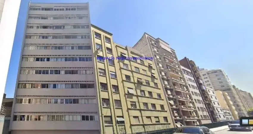 Apartamento Studio 28m², 01 dormitório e 01 banheiro.  Condomínio com segurança e portaria.  Excelente localização, á 5 minutos andando para a estação