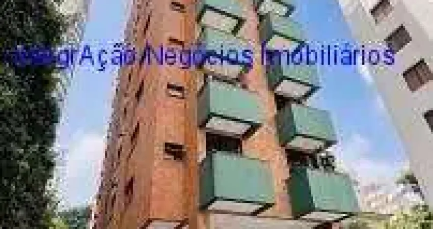 Apartamento 32m², 01 dormitório, 01 banheiro e 01 vaga de garagem.  Condomínio com segurança, portaria, piscina, churrasqueira, sauna e salão de festa