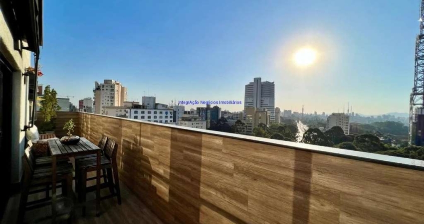 Apartamento Cobertura 85m², 01 dormitório (sendo 01 suíte), 02 banheiros e 01 vaga na garagem.  Condomínio com Segurança, Portaria, Playground