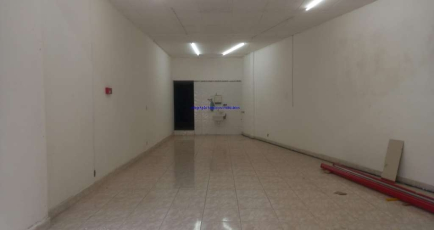 Loja 130m², 01 banheiro e 03 vagas de garagem.  Excelente localização á 2 minutos andando para a estação do metrô Santa Cecilia;