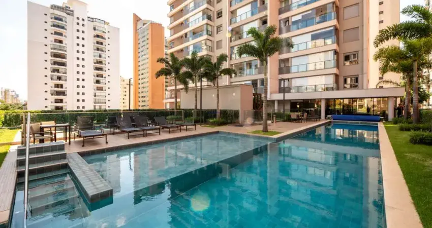 Apartamento 71m², 01 dormitório, 02 banheiros e 01 vaga na garagem.  Condomínio com portaria, segurança 24hrs, piscina, churrasqueira, academia