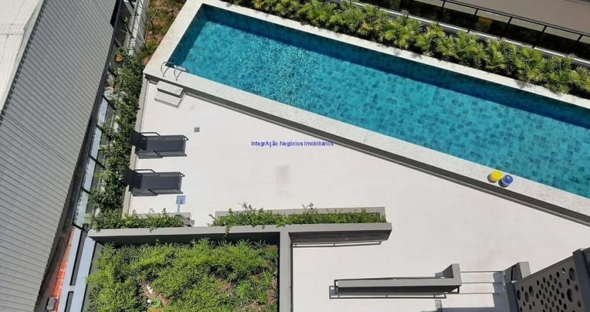 Condomínio com portaria, segurança, piscina, espaço gourmet, solarium, hidromassagem, sauna e salão de festa.  Excelente localização;