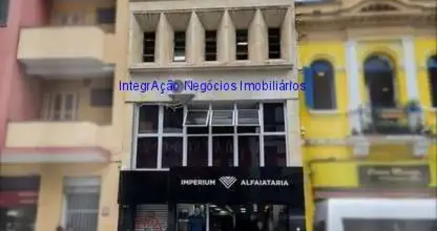 Prédio Comercial 1317m² e 04 banheiro .  Excelente localização á 4 minutos andando para a estação do metrô República; Entre as Rua Aurora e Avenidas
