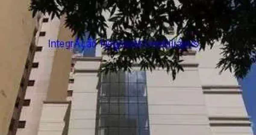 Apartamento 36m², 01 dormitório, 01 banheiro e 01 vaga na garagem.   Condomínio com portaria e área verde, segurança 24hrs, piscina aquecida.