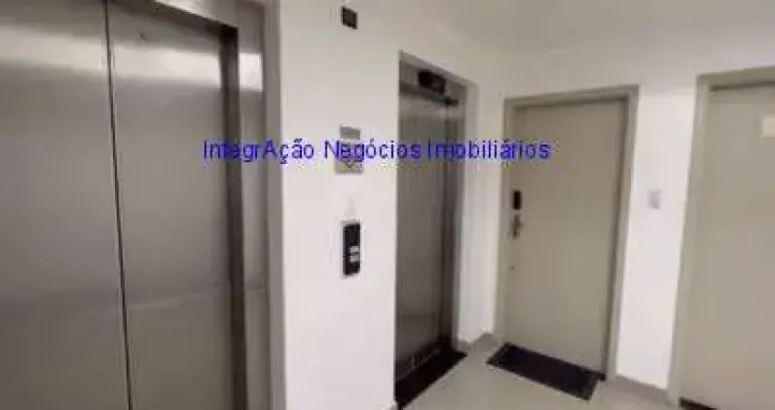 Conjunto Comercial 86m², 03 salas, 02 banheiros e 02 vagas na garagem.   Condomínio com portaria e segurança 24hrs.  Excelente localização.