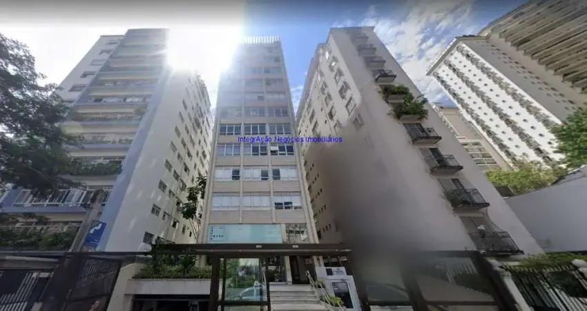 Conjunto Comercial 150m², 01 banheiro e 01 vaga na garagem.    Condomínio com recepção e segurança 24hrs.  Excelente localização.