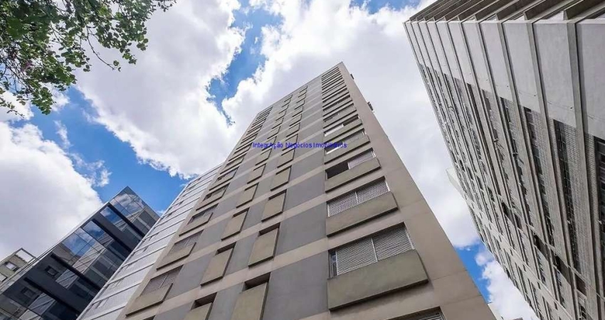Apartamento 149.14m², 03 dormitórios (sendo 01 suíte), 04 banheiros e 01 vaga na garagem.  Condomínio com portaria 24hrs, salão de festa e playground.