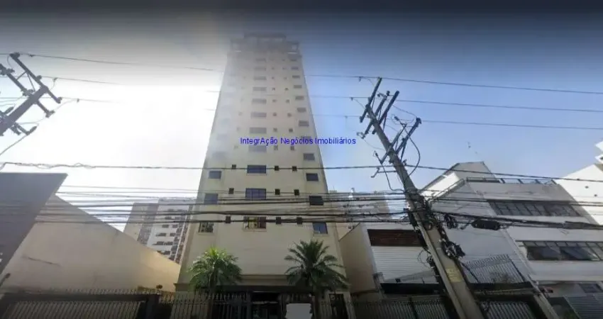 Conjunto Comercial 300m², 03 banheiros e 07 vagas na garagem.  Condomínio com recepção e segurança 24hrs.  Excelente localização.