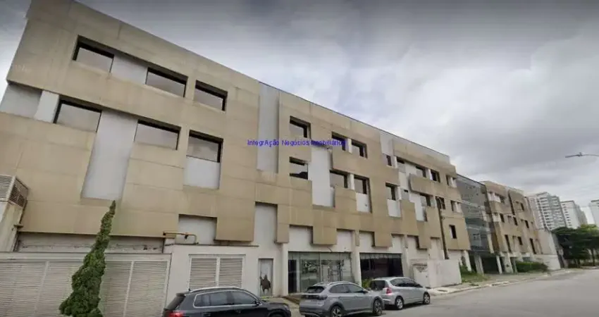 Prédio Comercial 358m², 02 banheiros e 10 vagas na garagem  Excelente localização á 7 minutos andando para a estação do metrô João Dias;