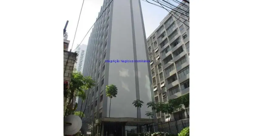Apartamento 161m², 03 dormitórios (sendo 01 suíte), 03 banheiros e 01 vaga na garagem.    Condomínio com portaria 24hrs e salão de festa.