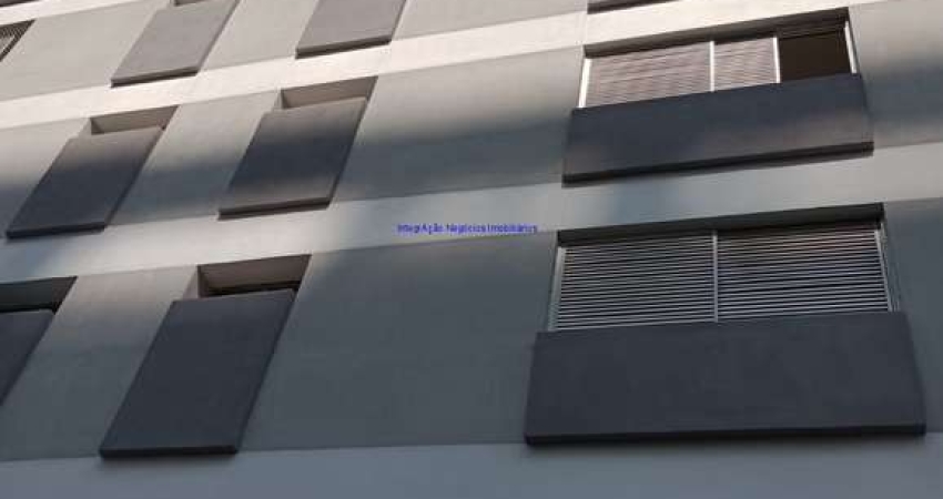 Apartamento 149m², 03 dormitórios (sendo 01 suíte), 02 banheiros e 01 vaga na garagem.    Condomínio com portaria 24hrs, playground, jardim.