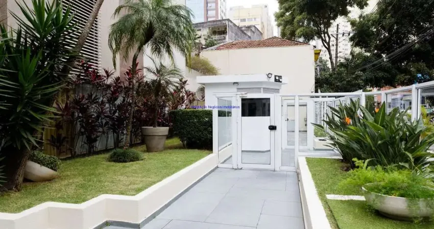 Apartamento 130m²,  03 dormitórios (sendo 01 suíte), 02 banheiros e 01 vaga na garagem.   Condomínio com portaria, segurança 24hrs, brinquedoteca.