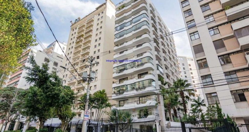 Condomínio com portaria, segurança 24hrs, salão de festa e academia.  Excelente localização entre as Alamedas Campinas, Sarutaiá