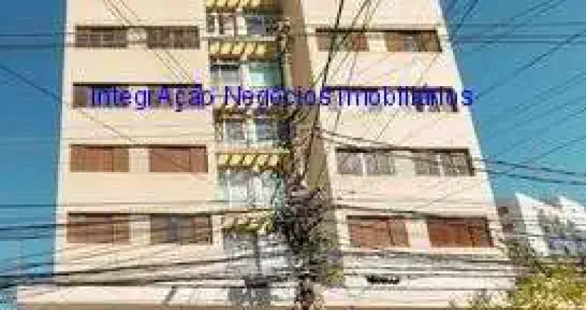 Apartamento 85m², 02 dormitórios e  01 banheiro.  Condomínio com portaria, segurança 24hrs.  Excelente localização á 9 minutos andando da estação