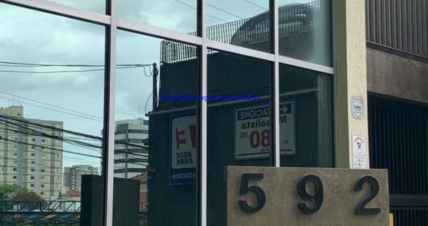 Conjunto Comercial 35m², 02 banheiros e 01 vaga na garagem.    Condomínio recepção e segurança 24hrs.   Excelente localização a 6 minutos andando da e