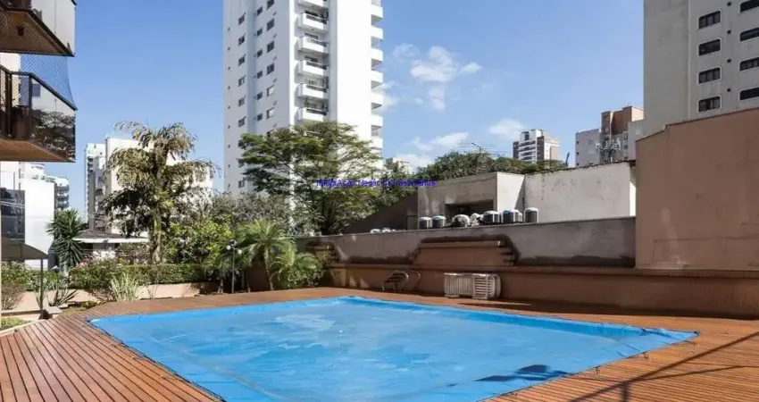 Apartamento 235m², 04 dormitórios (sendo suítes), 05 banheiros e 04 vagas na garagem.    Condomínio com portaria, segurança 24hrs, salão de festa,