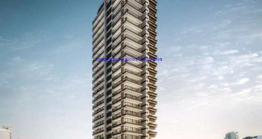 Apartamento 166m², 03 dormitórios (sendo suítes) e 04 banheiros.  Condomínio com portaria, segurança 24hrs, espaço gourmet, salão de festa, academia.