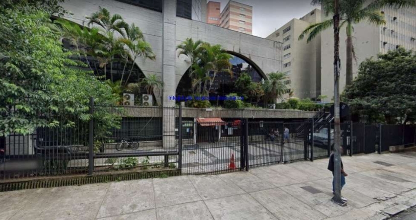 Condomínio recepção e segurança.  Excelente localização á 1 minuto andando para a estação do metrô Brigadeiro; Entre as Ruas Cincinato Braga,