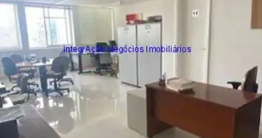 Conjunto Comercial 73m², 01 sala, 01 banheiro e 01 vaga na garagem.  Condomínio com recepção e segurança 24hrs.  Excelente localização