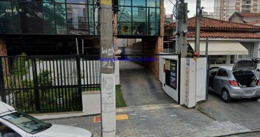 Conjunto Comercial 64m², 01 banheiro e 01 vaga na garagem.  Condomínio com recepção e segurança 24hrs.  Excelente localização