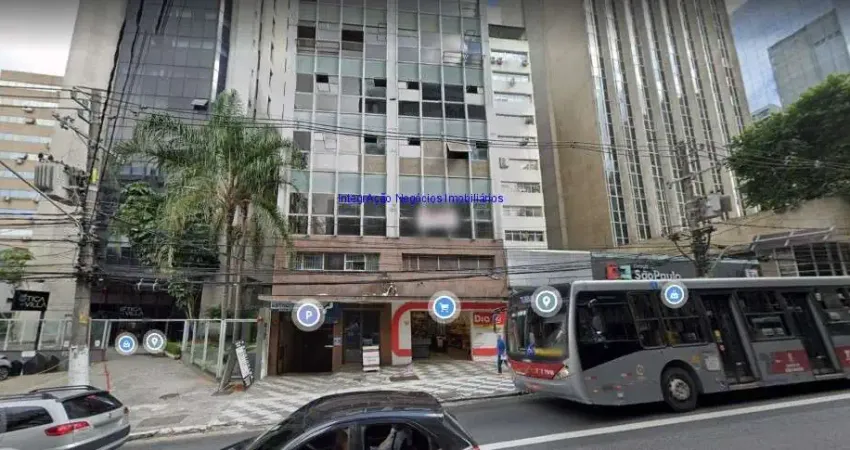 Prédio Comercial 4.192m², 20 banheiros e 30 vagas na garagem.   Excelente localização á 6 minutos andando para a estação do metrô Brigadeiro;