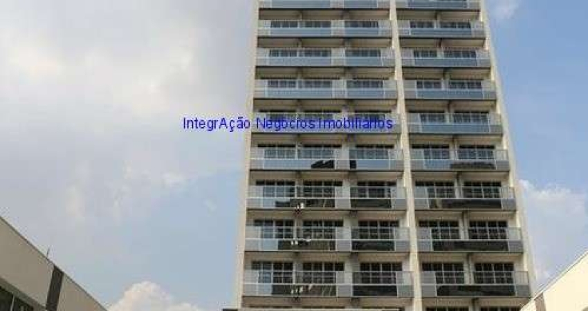 Conjunto Comercial 37m², 01 sala, 01 banheiro e 01 vaga na garagem.  Condomínio com recepção e segurança 24hrs.  Excelente localização.
