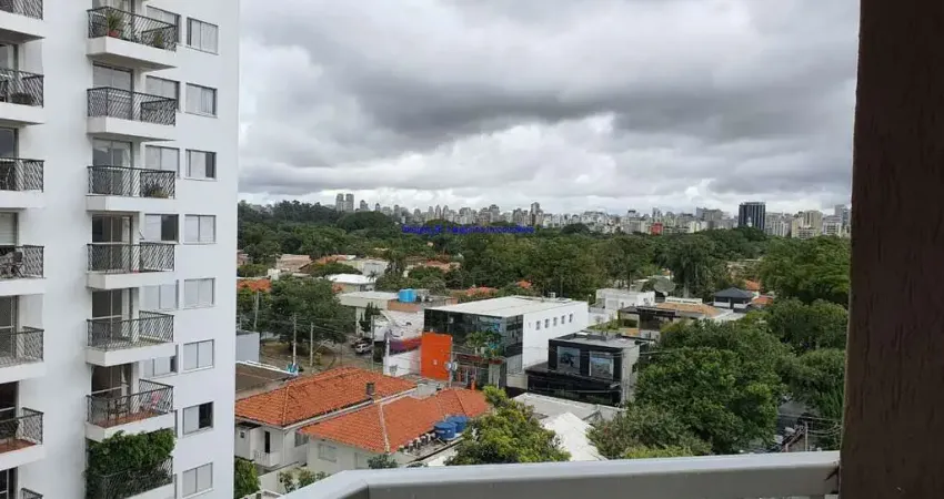 Apartamento 195m², 04 dormitórios (sendo 02 suítes), 03 banheiros e 03 vagas na garagem.  Condomínio com portaria, segurança 24hrs. piscina, salão