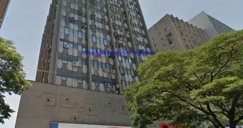 Conjunto Comercial 448m², 06 banheiros e 03 vagas na garagem.   Condomínio com recepção e segurança 24hrs.