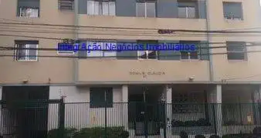 Apartamento 59m², 01 dormitório, 01 banheiro e 01 vaga na garagem.  Condomínio com Segurança e Portaria.  Excelente localização