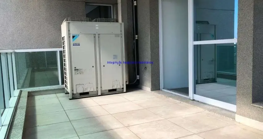 Conjunto Comercial 246m², 02 banheiros e 07 vagas na garagem.   Condomínio com recepção, segurança e bicicletário.  Excelente localização á 5 mi