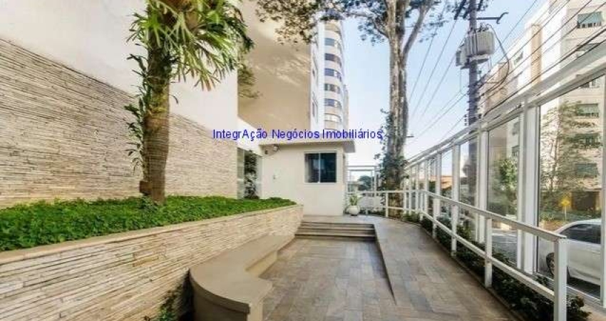 Apartamento 95m², 03 dormitórios, 03 banheiros e 01 vaga na garagem.  Condomínio com portaria, segurança 24hrs, salão de festa, playground, academia e