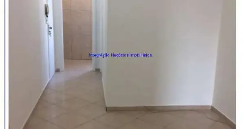 Apartamento 45m², 01 dormitório e 01 banheiro.   Condomínio com portaria e segurança 24hrs.  Excelente localização á 9 minutos andando para a estação
