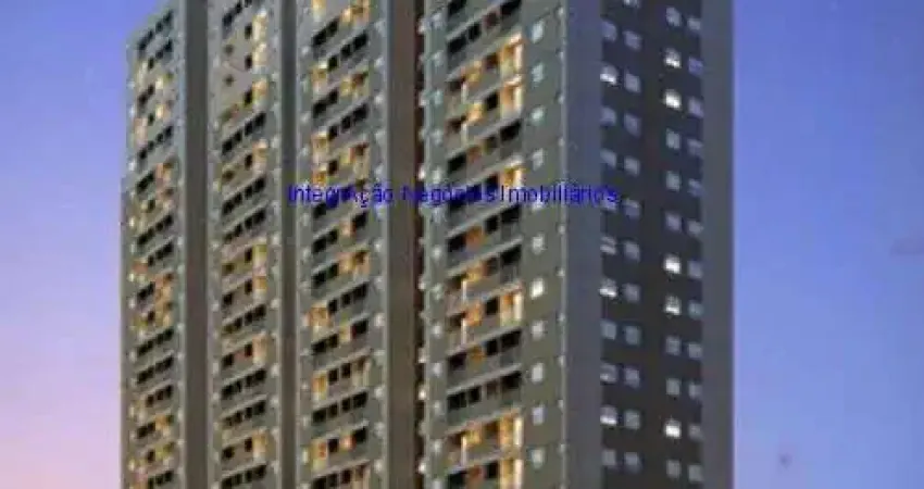 Apartamento 88m², 02 dormitórios, 01 banheiro e 01 vaga na garagem.   Condomínio com portaria, segurança 24hrs, piscina, salão de festa,