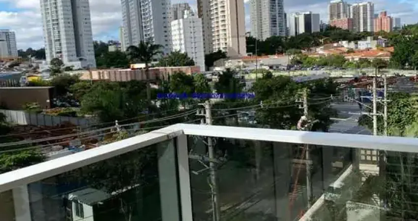 Condomínio com recepção e segurança. Excelente localização entre as Ruas Bacaetava, Viêira da Silva e Avenida Roque Petroni Júnior;