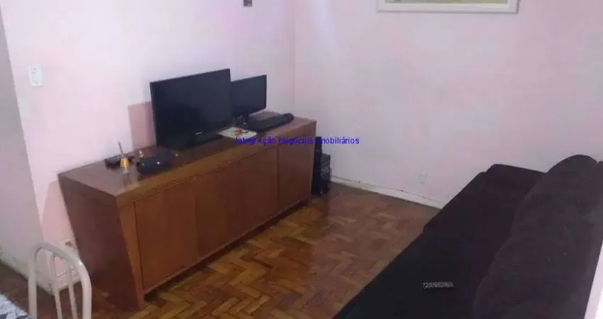 Apartamento 54m², 01 dormitório e 01 banheiro.  Condomínio com segurança 24hrs.  Excelente localização á 5 minutos andando para a estação do metrô