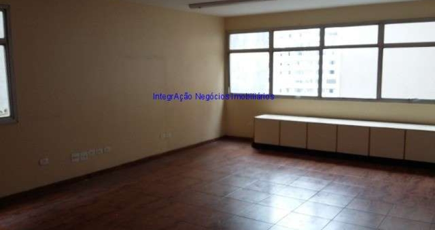 Sala 42m², 01 banheiro e 01 vaga na garagem.  Condomínio com recepção.  Excelente localização á 5 minutos andando para a estação do metrô Brigadeiro;