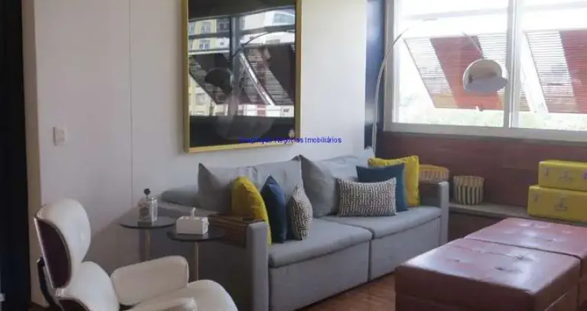 Apartamento Loft 132m², 01 dormitório (sendo suíte/ Closet , 02 banheiros e 01 vaga na garagem.  Condomínio com Segurança e Portaria.