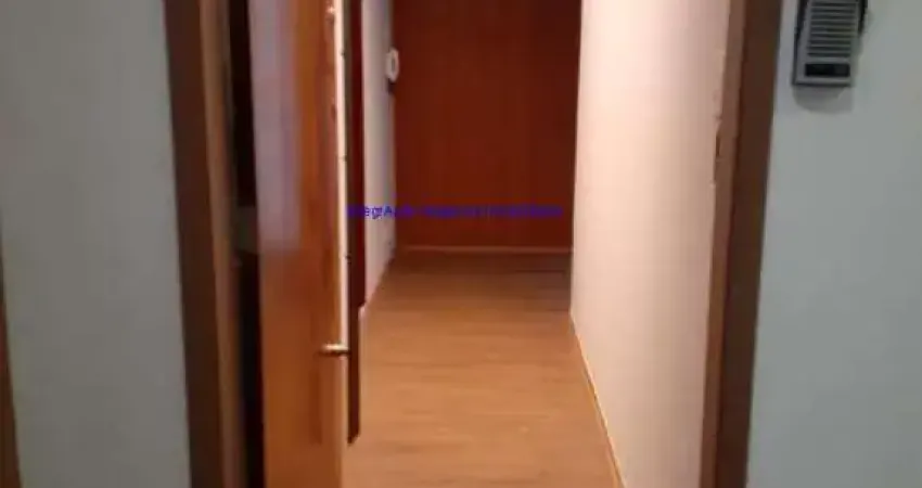 Conjunto Comercial 84m², 03 salas e 02 banheiros.  Excelente localização á 2 minutos andando para a estação do metrô Consolação;