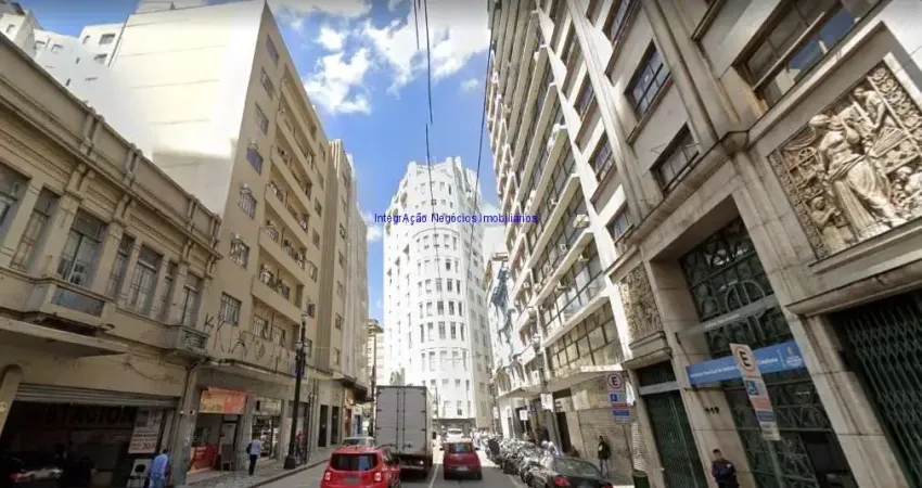 Sala 22,98m², 01 banheiro.  Excelente localização á 3 minutos andando para a estação do metrô Anhangabaú; Entre as Ruas Doutor Falcão Filho