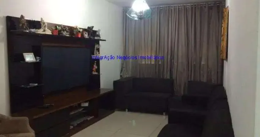 Apartamento 109m², 02 dormitórios, 02 banheiros, sem vagas de garagem. Excelente localização.