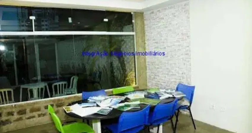 Prédio comercial 600m² em 04 pavimentos, Subsolo: 03 salas grandes, 01 sala pequena, 03 depósitos,  02 WCs e Jardim.