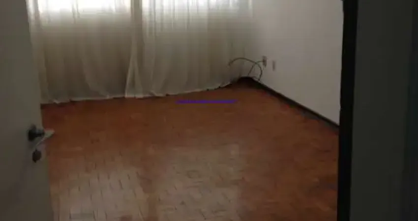 Apartamento 60m², 01 dormitório e 02 banheiros.  Condomínio com portaria, segurança 24hrs e salão de festa.