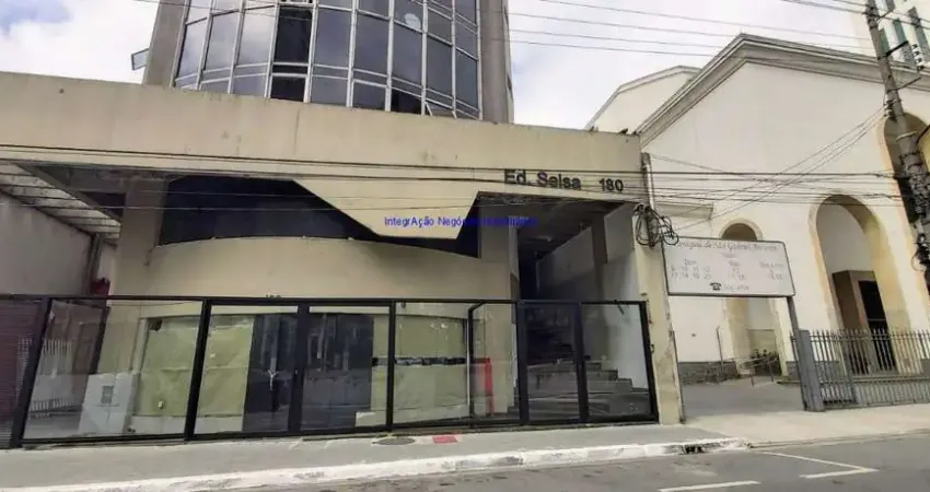 Conjunto Comercial 56m², 01 banheiro , 01 vaga, 01 copa. Com 03 ar condicionados.   Condomínio com recepção e segurança 24hrs.   Excelente localização