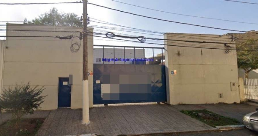 Galpão 2.200m².  Excelente localização entre as Avenidas Do Pedro I, Teresa Cristina e Rua Doutor Ricardo Daunt.