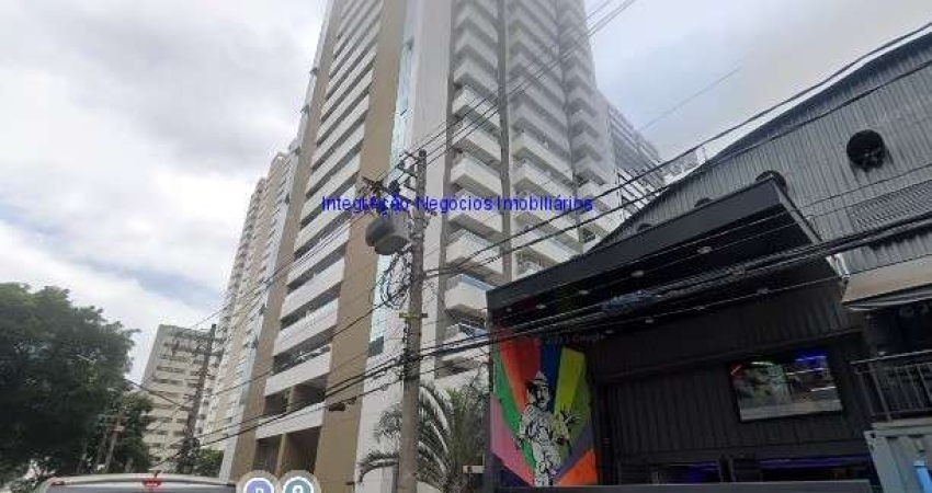 Conjunto Comercial 183m², 02 banheiros e 04 vagas na garagem.  Condomínio com recepção.   Excelente localização á 3 minutos andando para a estação