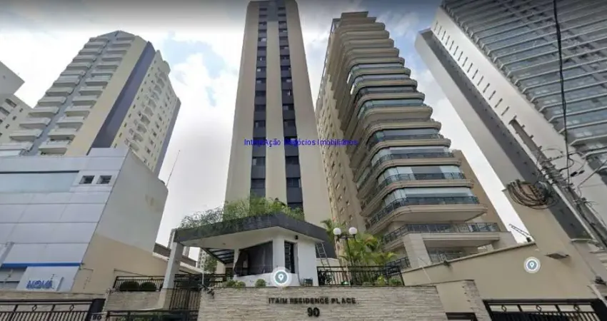 Apartamento 50m², 01 dormitório, 01 banheiro e 01 vaga na garagem.  Condomínio com portaria 24hrs, piscina, salão de festa, churrasqueira e playground
