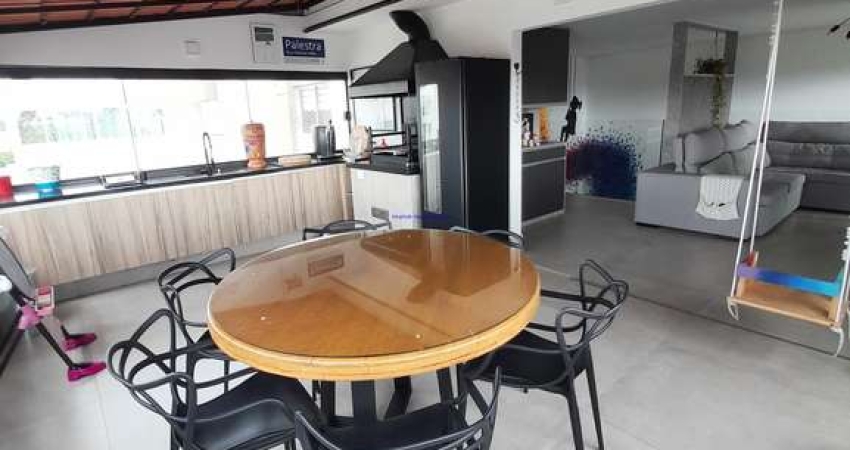 Apartamento  180m², 03 dormitórios (sendo 01 suíte) , 03 banheiros  e 02 vagas de garagem.
