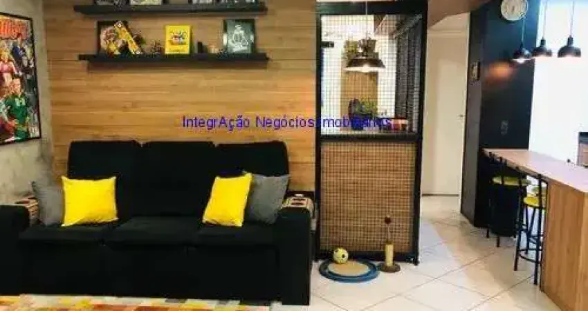 Apartamento MOBILIADO  50m², 01 dormitório e 01 banheiro.  Condomínio com  portaria, segurança, academia, salão de festa, churrasqueira e lavanderia.