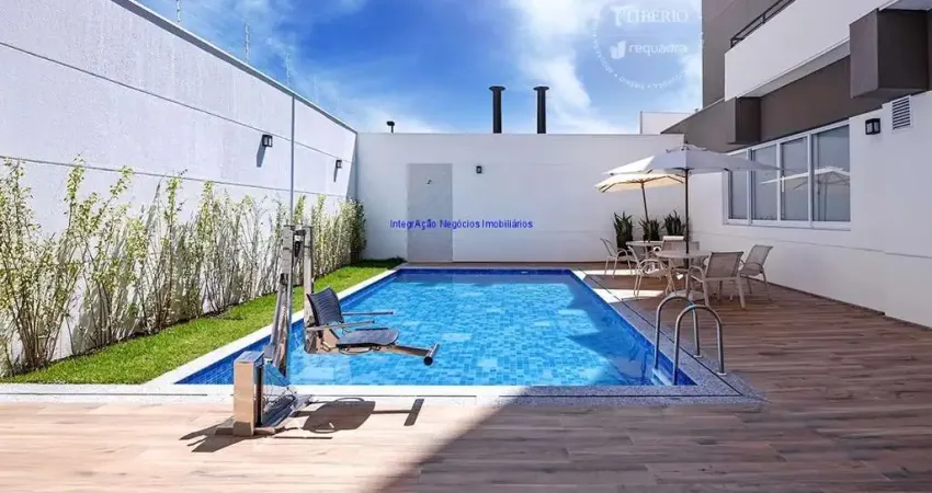 Apartamento 34,48m², 02 dormitórios e 01 banheiro; (Fotos ilustrativas).  Condomínio com Segurança e Portaria, piscina, salão de festas e academia.